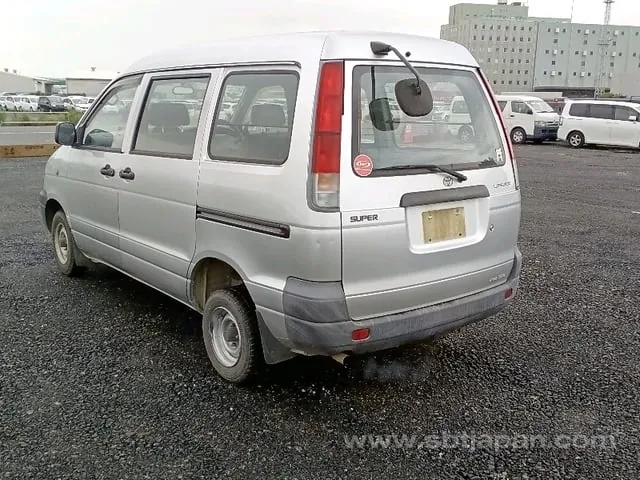Toyota Liteace 2001 photo 3