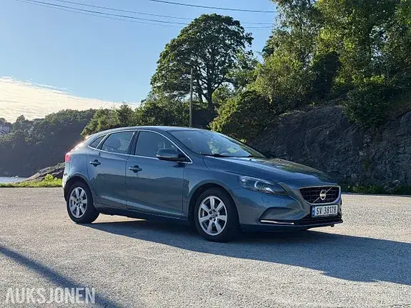 Volvo V40 2013 photo 2