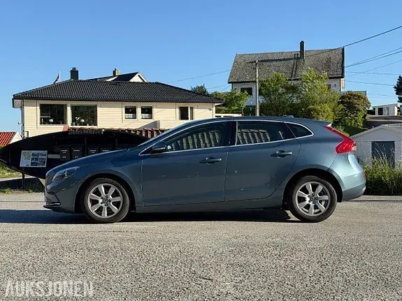 Volvo V40 2013 photo 3