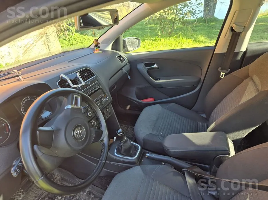 Volkswagen Polo 2012 photo 5