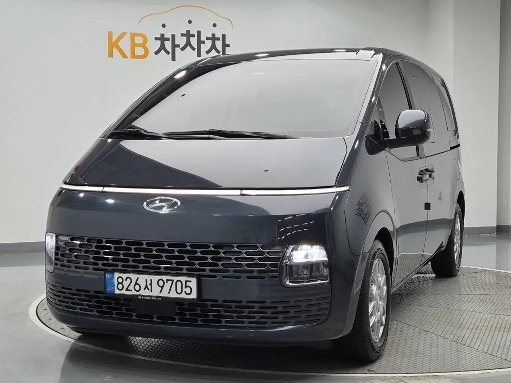 Hyundai Staria