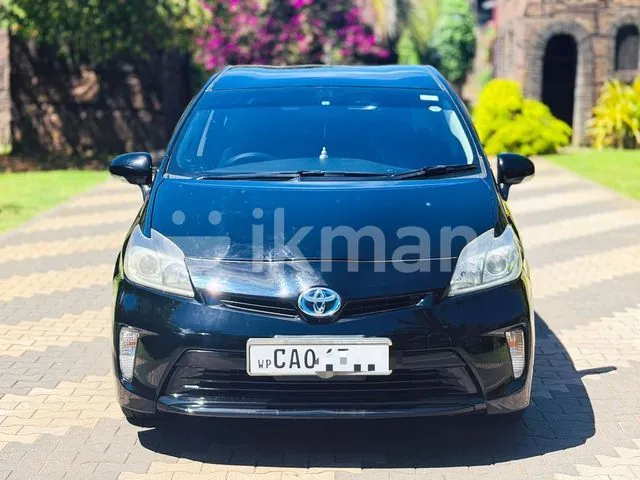 Toyota Prius 2012 photo 2