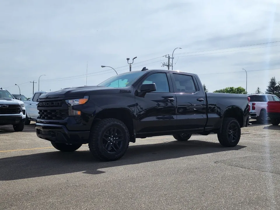 Chevrolet Silverado 1500 2026 photo 2