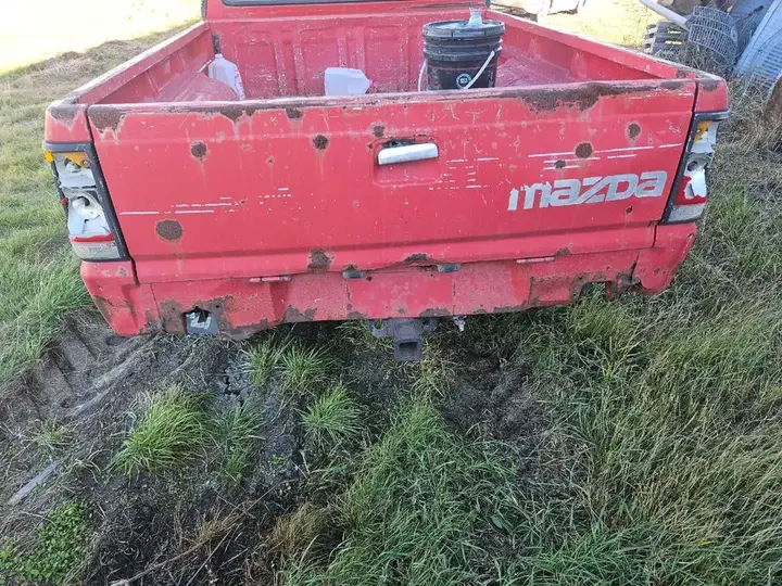 Mazda B2600 1992 photo 5