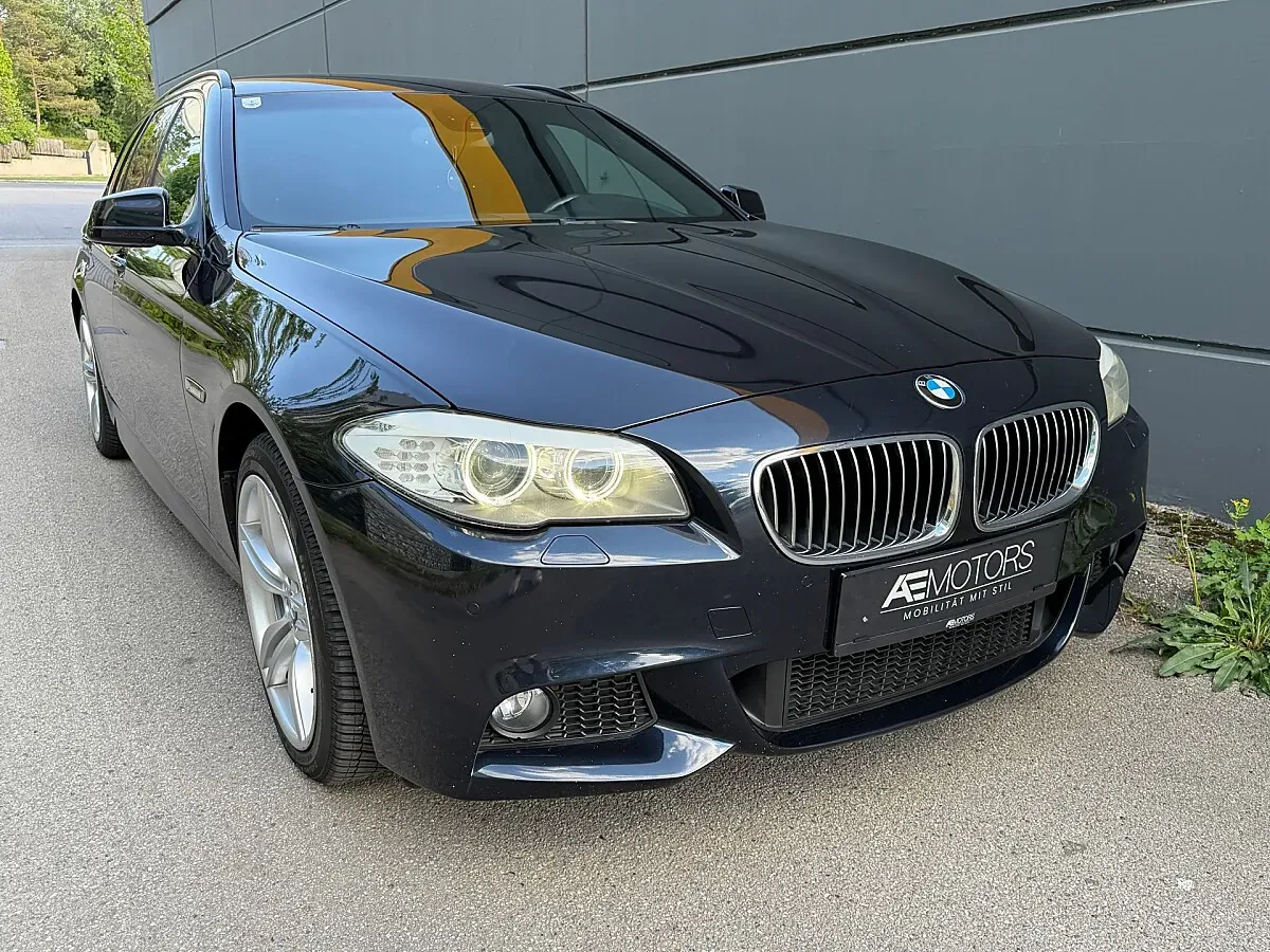 BMW 5 Series 2011 photo 2
