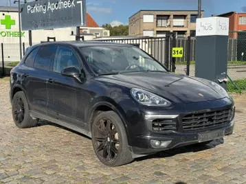 Porsche Cayenne 2015 photo 2