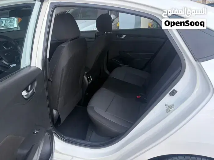 Hyundai Accent 2019 photo 4