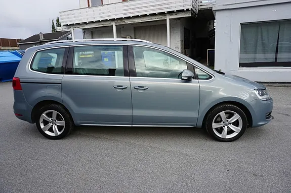 Volkswagen Sharan 2011 photo 4