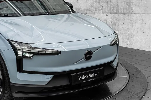 Volvo Ex30 2025 photo 2