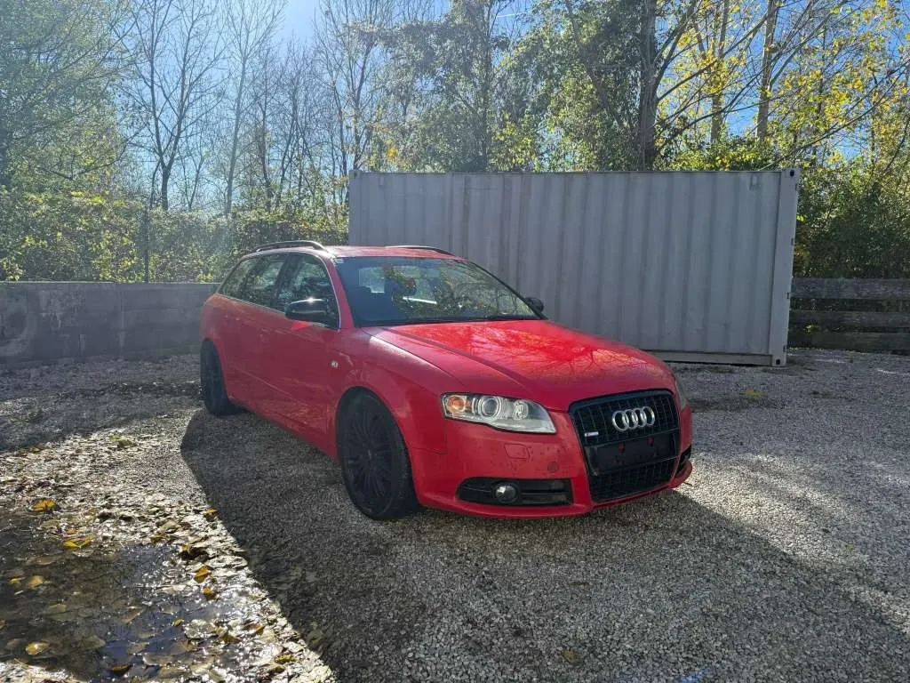 Audi A4 2005 photo 2