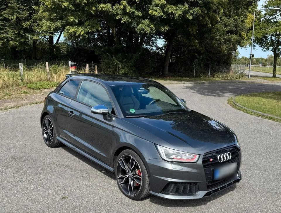 Audi S1