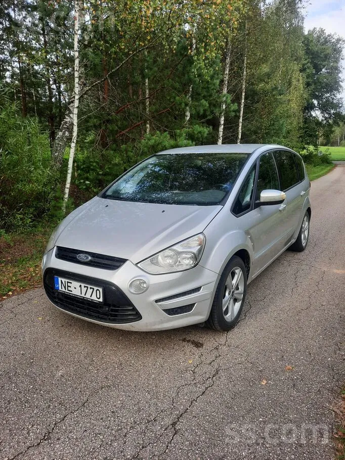 Ford S-Max 2011 photo 2