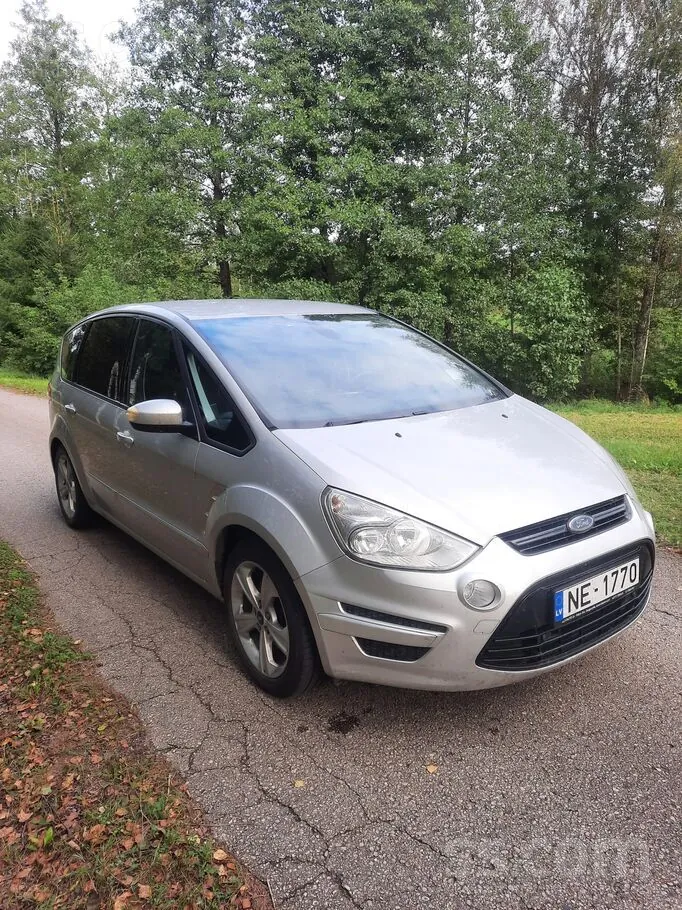 Ford S-Max 2011 photo 3