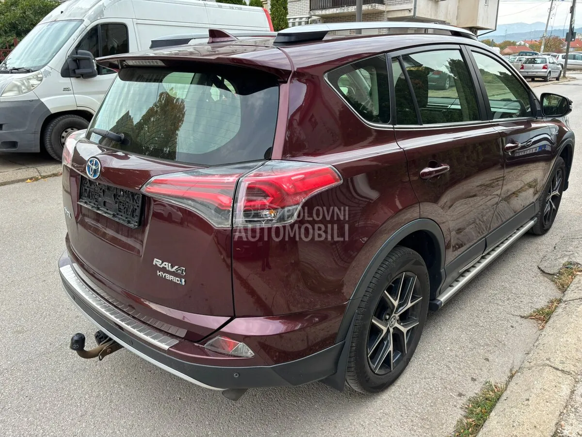 Toyota Rav 4 2017 photo 5