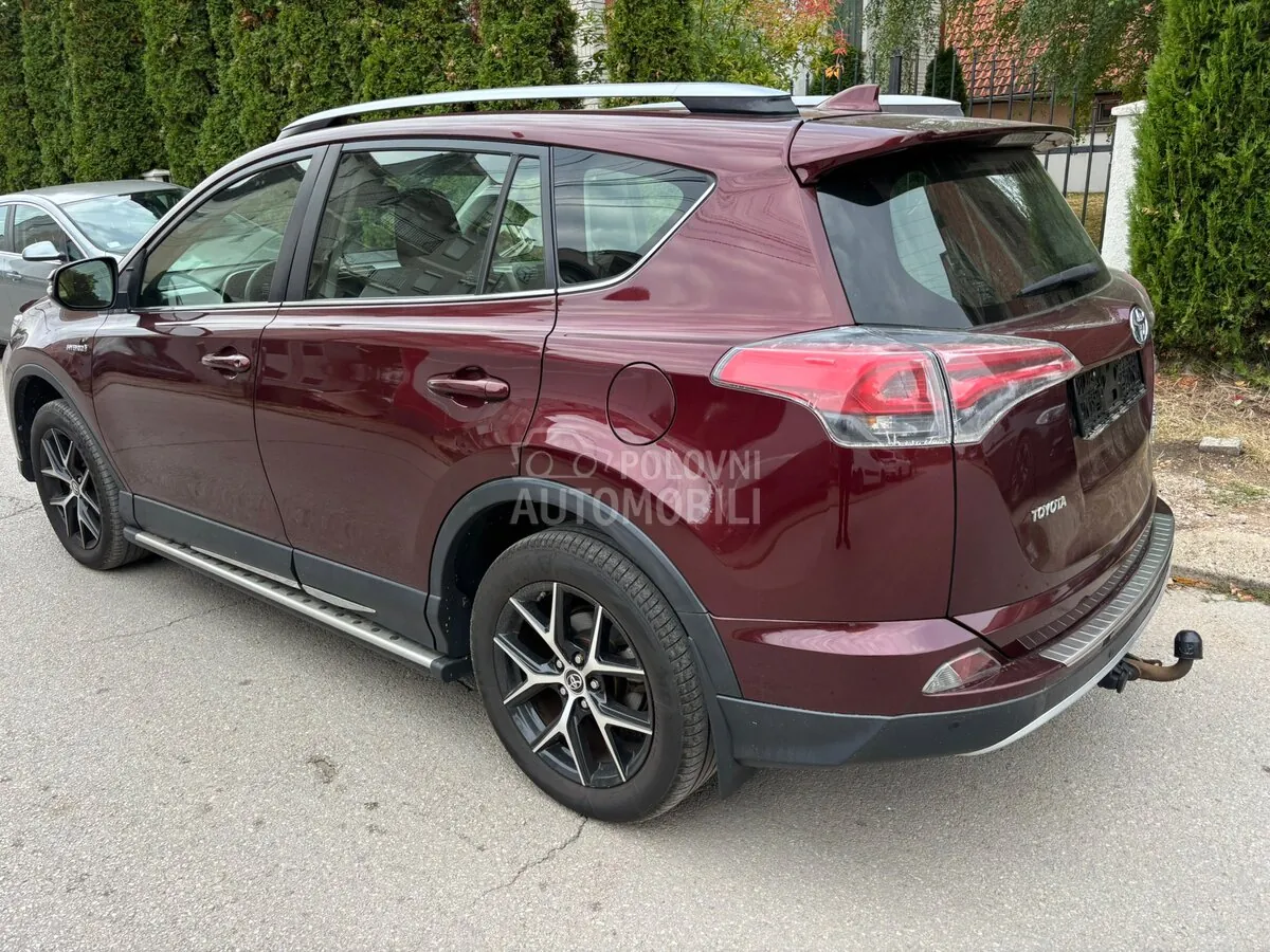Toyota Rav 4 2017 photo 4