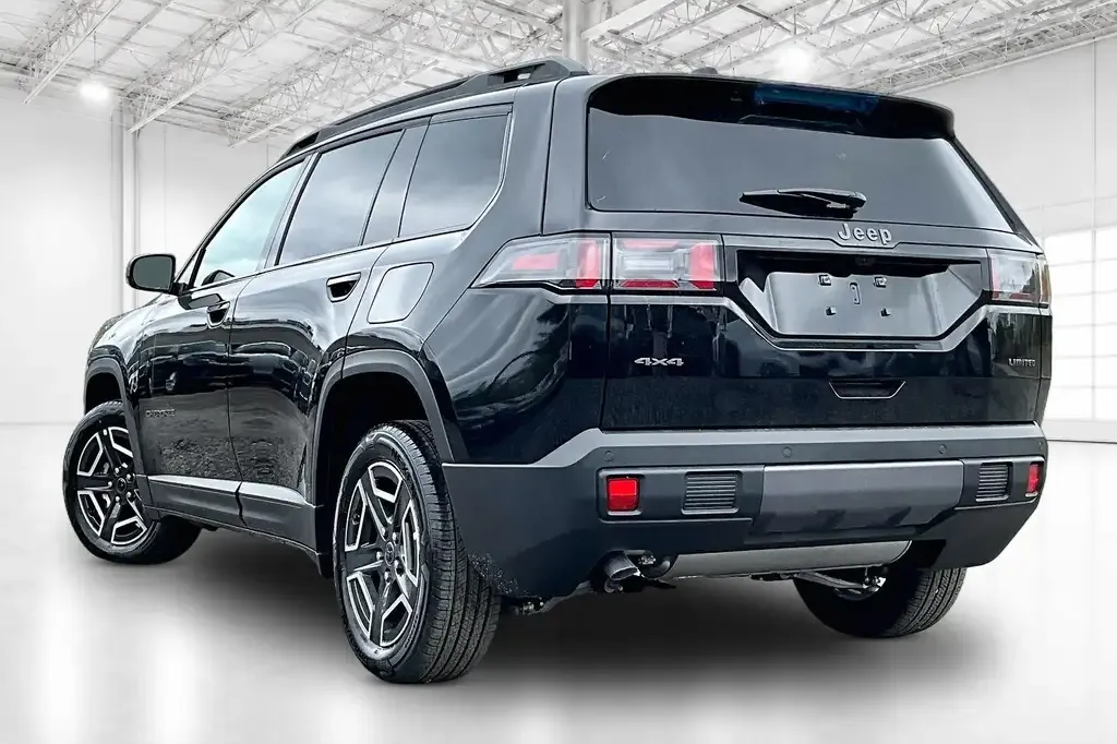 Jeep Cherokee 2026 photo 3