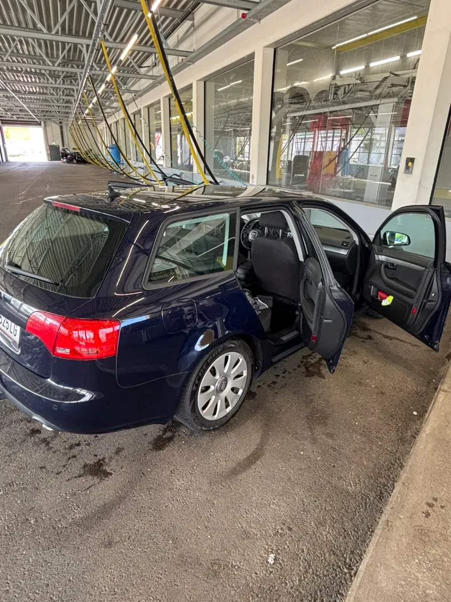 Audi A4 2006 photo 2
