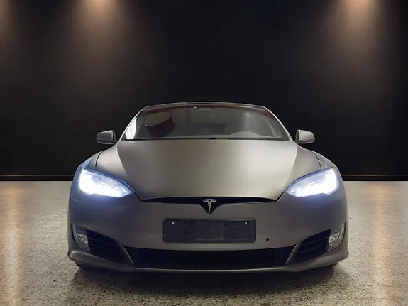 Tesla Model S 2017 photo 2