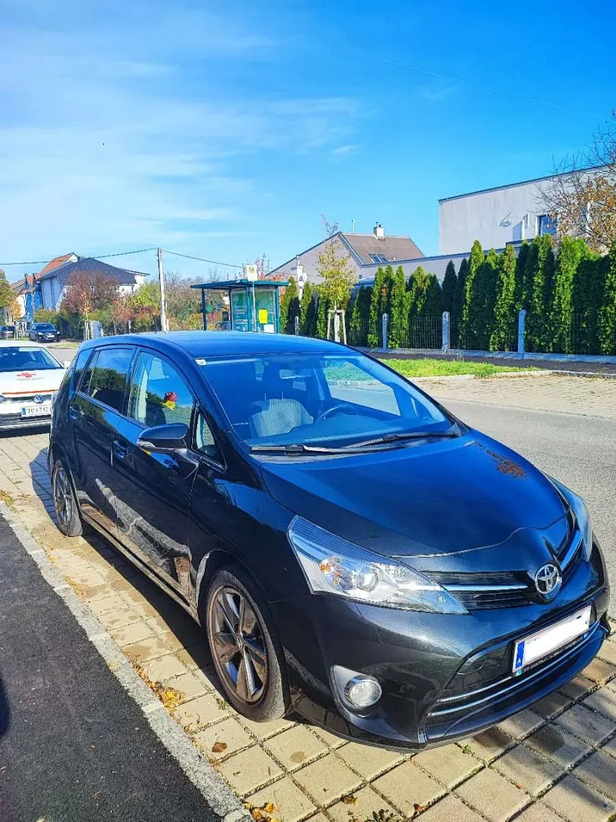 Toyota Verso 2014 photo 3