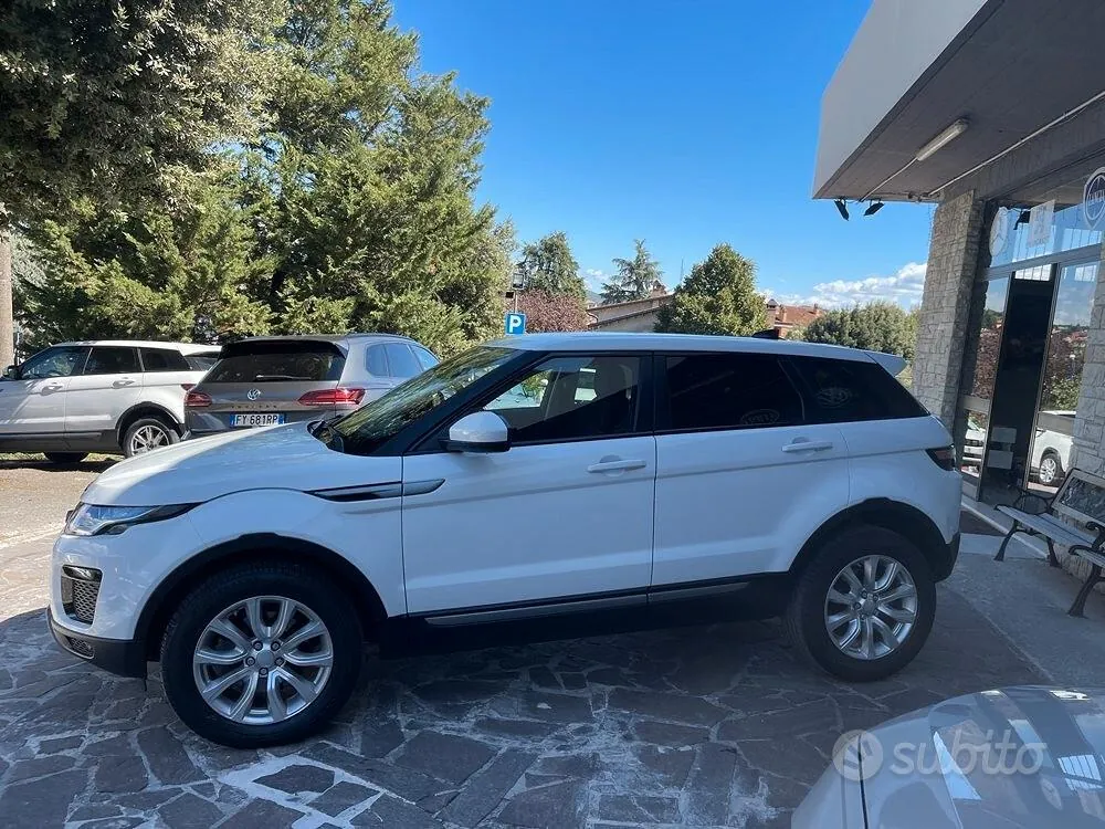 Land Rover Range Rover Evoque 2018 photo 2