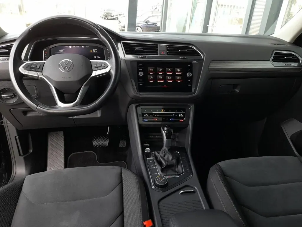 Volkswagen Tiguan 2022 photo 3