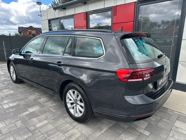Volkswagen Passat Variant 2023 photo 3
