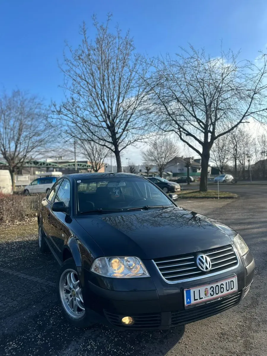 Volkswagen Passat 2003 photo 2