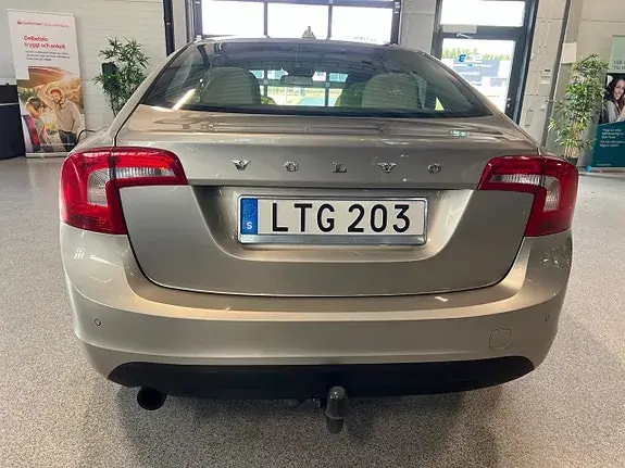 Volvo S60 2012 photo 4
