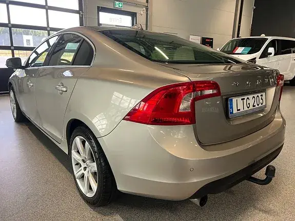 Volvo S60 2012 photo 5