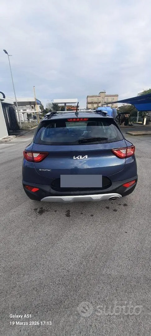 Kia Stonic 2023 photo 2