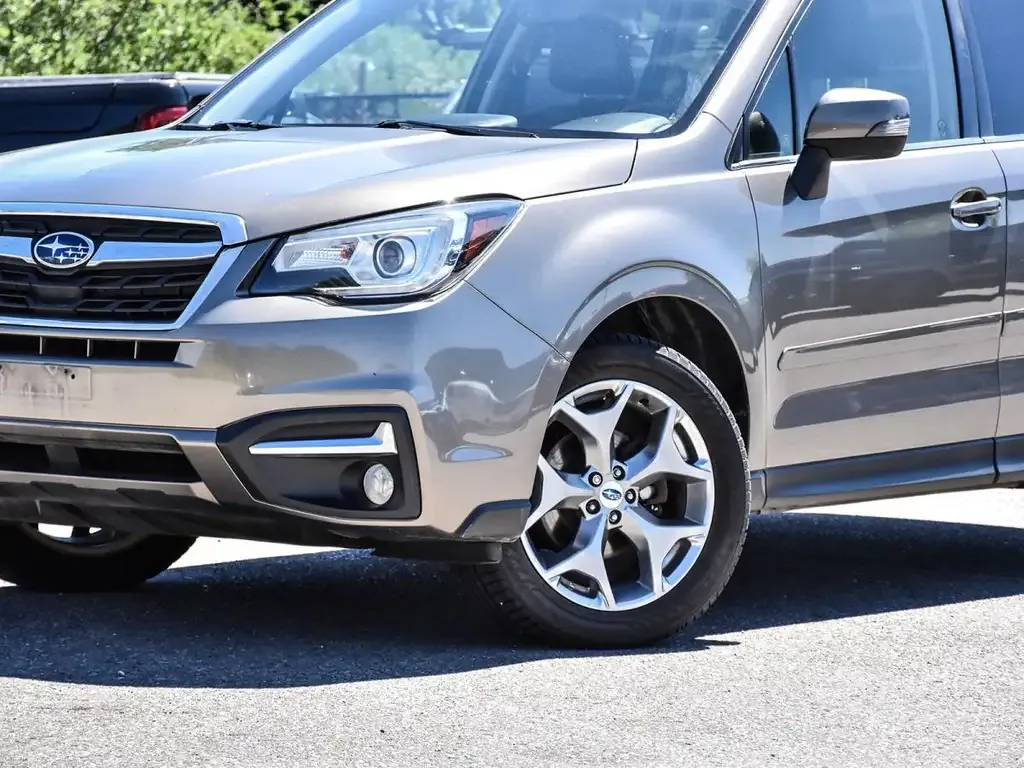Subaru Forester 2018 photo 2