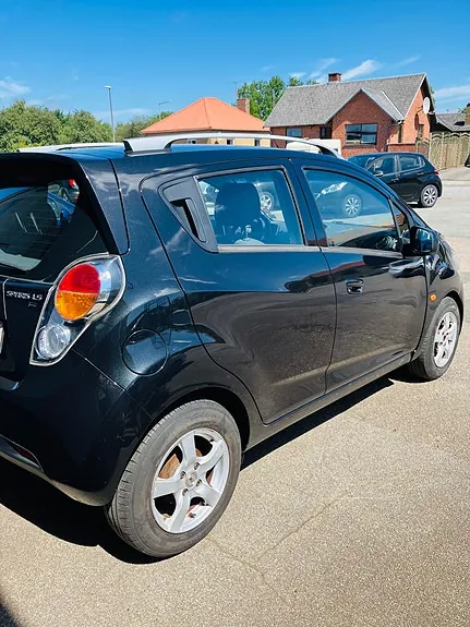 Chevrolet Spark 2011 photo 4