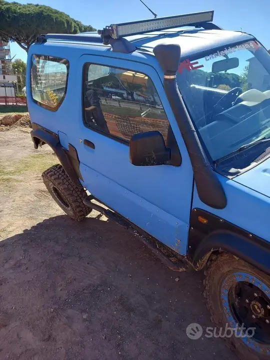 Suzuki Jimny 2000 photo 5