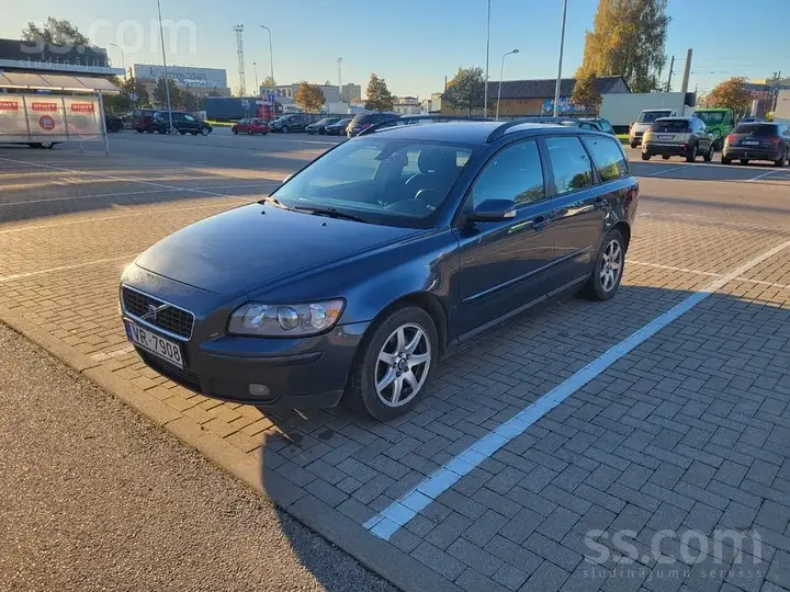 Volvo V50