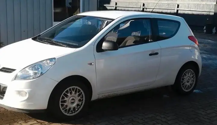 Hyundai I20