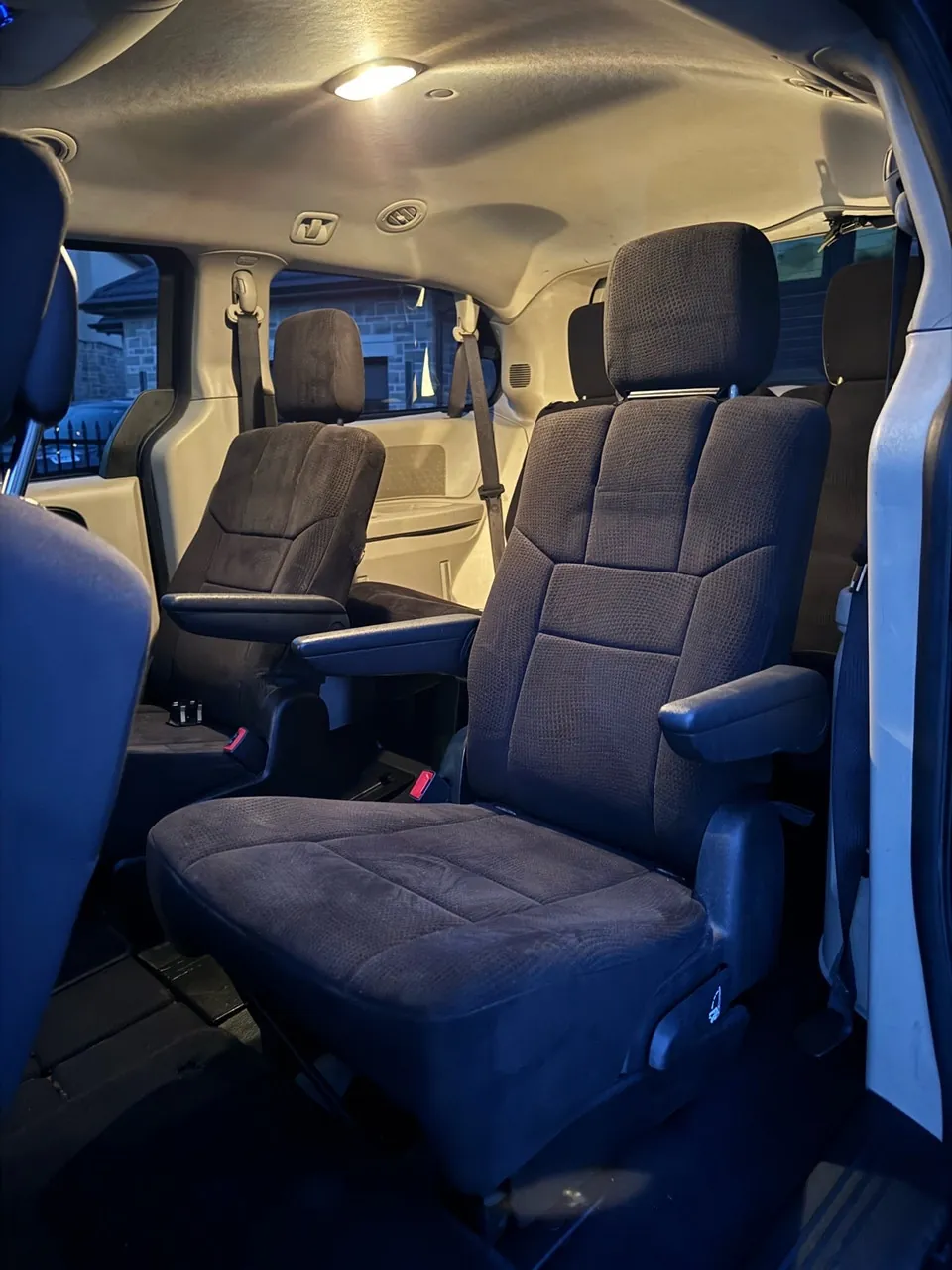 Dodge Caravan 2015 photo 2