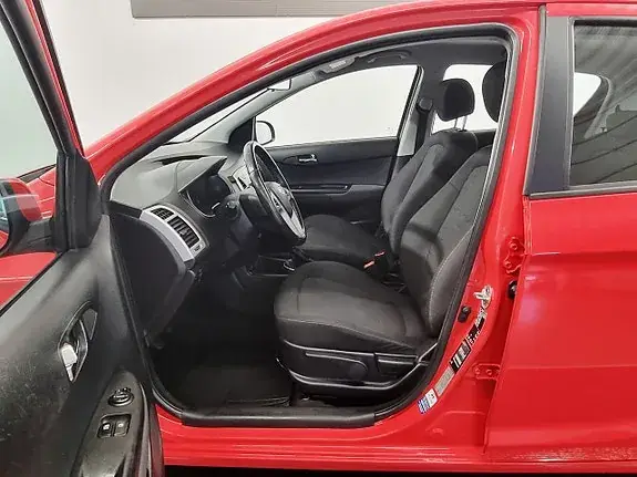 Hyundai I20 2011 photo 5