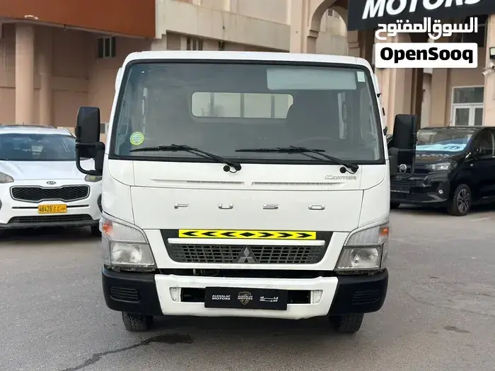 Mitsubishi Canter 2018 photo 2