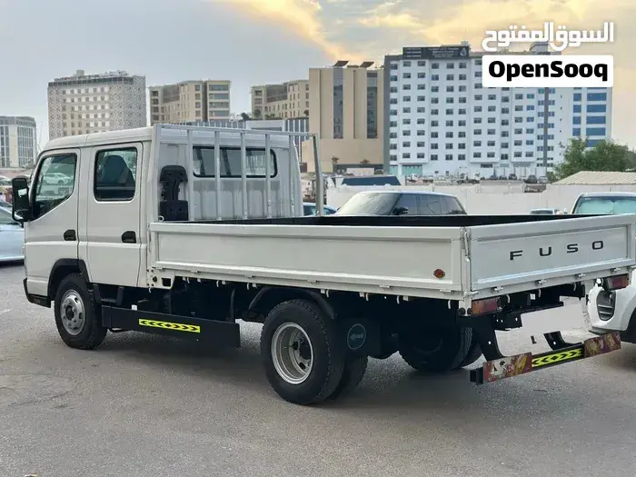 Mitsubishi Canter 2018 photo 3