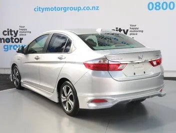 Honda Grace 2015 photo 3