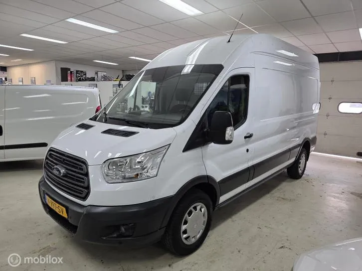 Ford Transit 2018 photo 2