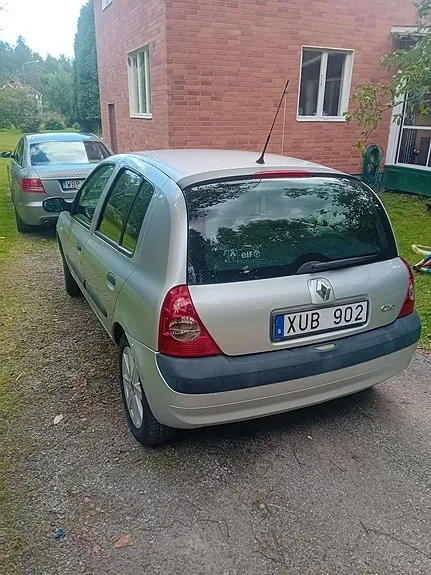 Renault Clio 2006 photo 3