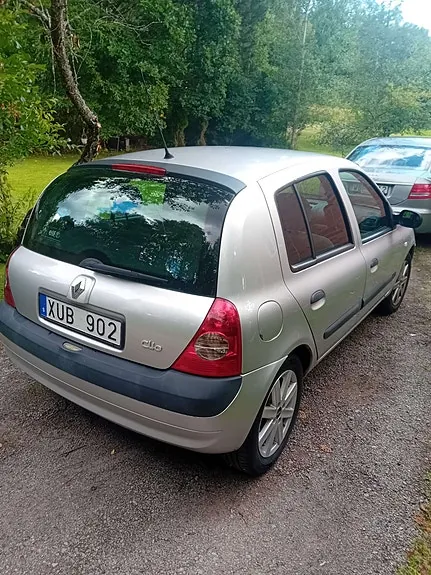 Renault Clio 2006 photo 4