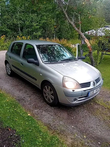 Renault Clio 2006 photo 5