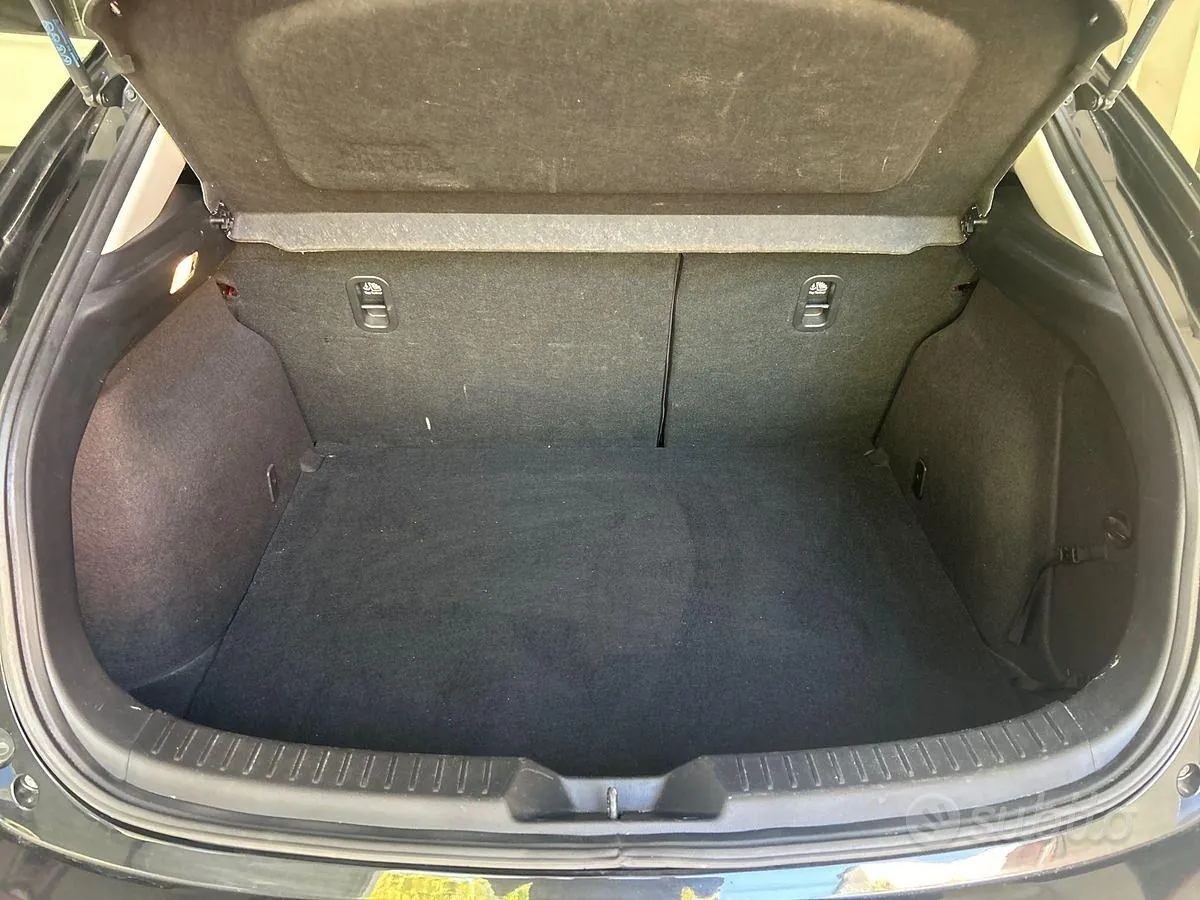 Mazda Mazda3 2016 photo 5