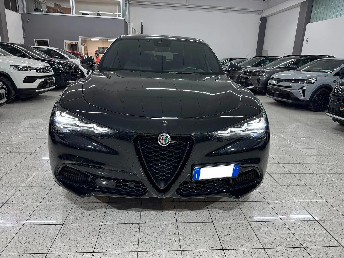 Alfa Romeo Stelvio 2023 photo 2
