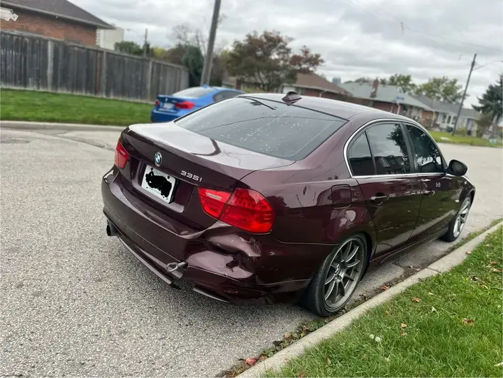 BMW 3 Series 2010 photo 5
