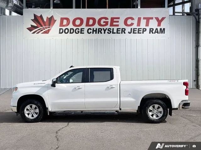 Chevrolet Silverado 1500 2025 photo 2