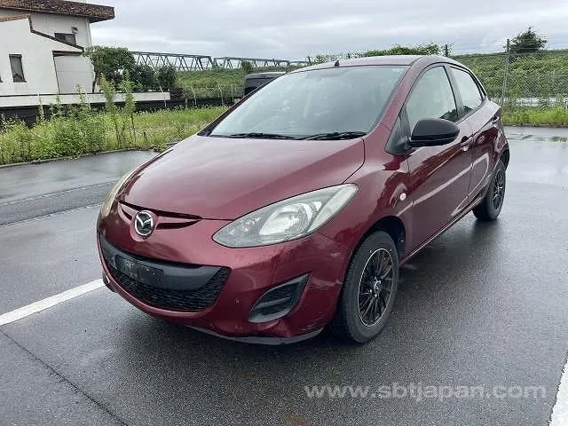 Mazda Demio 2011 photo 2