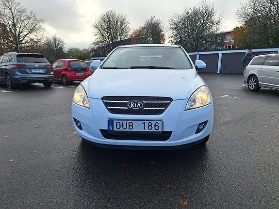 Kia Ceed 2009 photo 3
